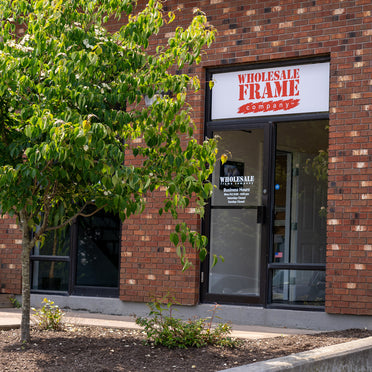 Full service frame shop